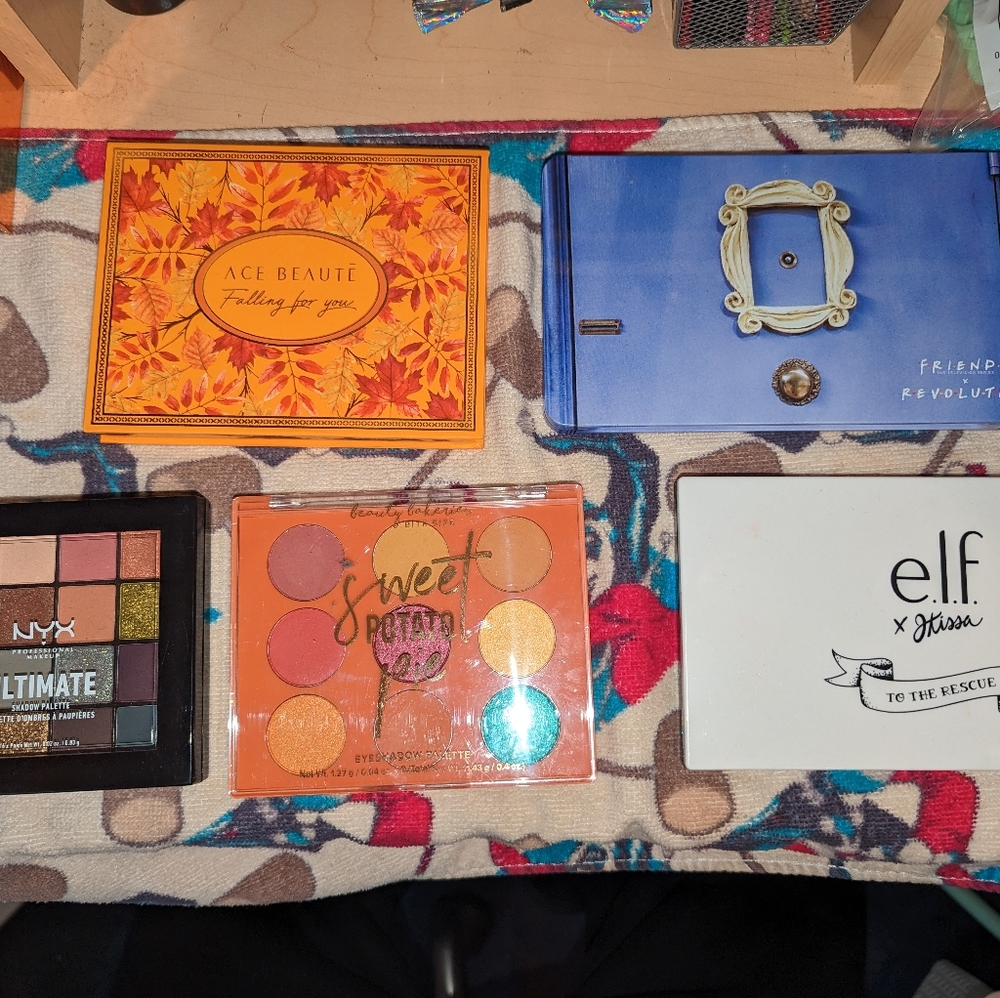 Assorted eyeshadow palettes